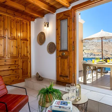 Nimporio View Vilă *