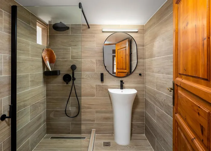 Villa Nimporio View *